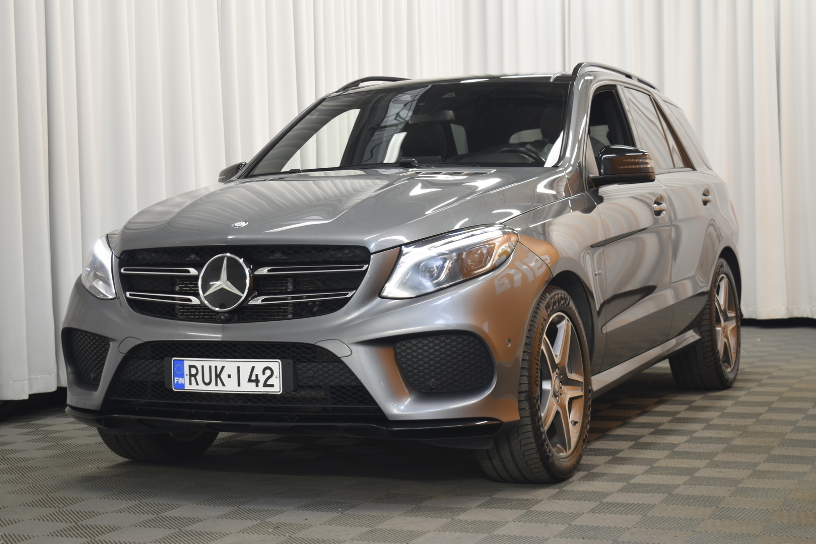 Mercedes-Benz GLE 500 e 4Matic AMG 2017, photo 4/31