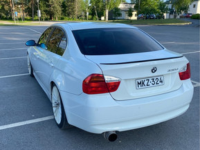 BMW 325