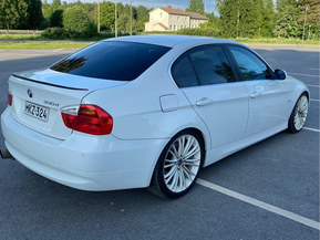 BMW 325