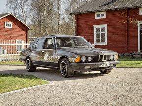 BMW 745
