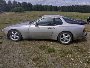 Porsche 944