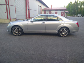 Mercedes-Benz S