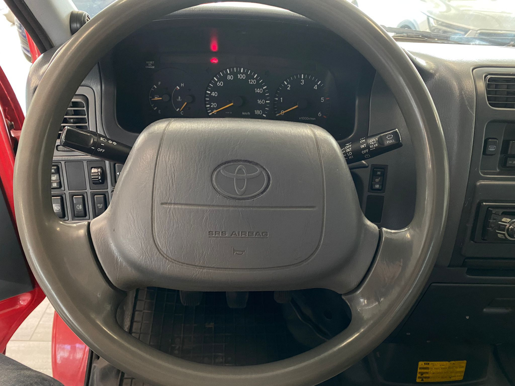 Toyota Hiace 2,5TD 4WD Pitkä 2006, kuva 5/11