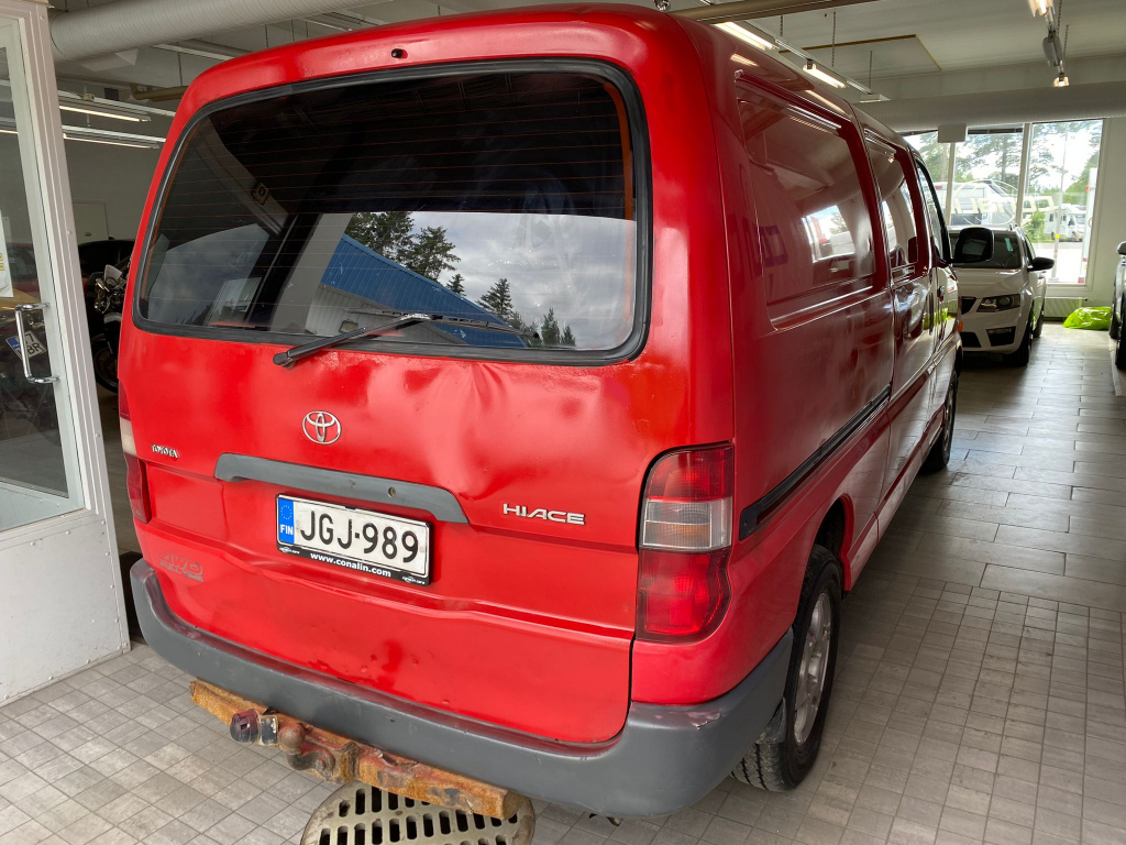 Toyota Hiace 2,5TD 4WD Pitkä 2006, kuva 3/11