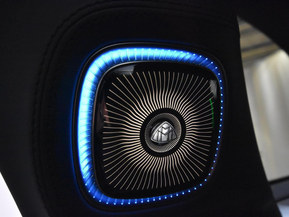 Mercedes-Benz EQS SUV