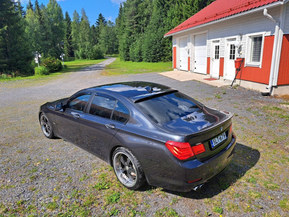BMW 730