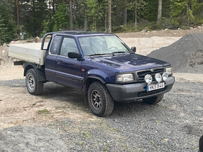 Mazda Titan
