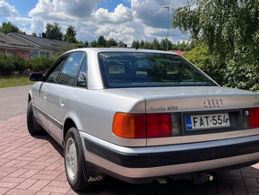 Audi 100