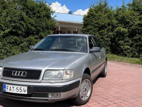 Audi 100