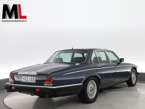 Daimler Double Six