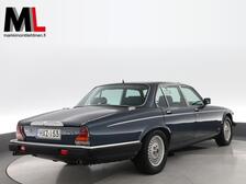 Daimler Double Six
