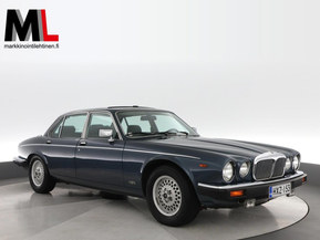 Daimler Double Six