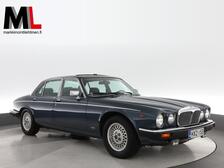 Daimler Double Six