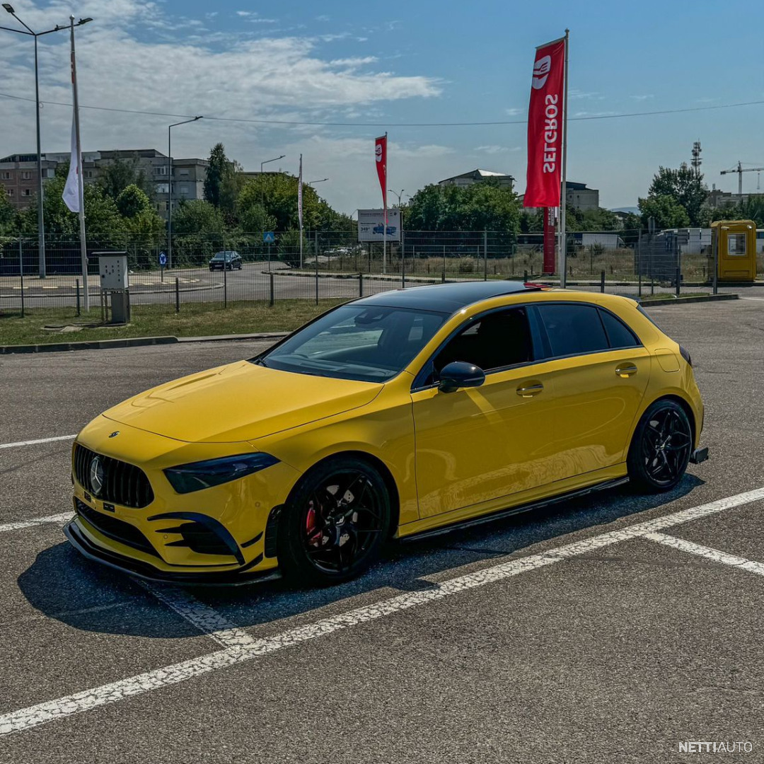 Mercedes-Benz A A250e / HUIPPUVARUSTEET / Extra full option / A45  