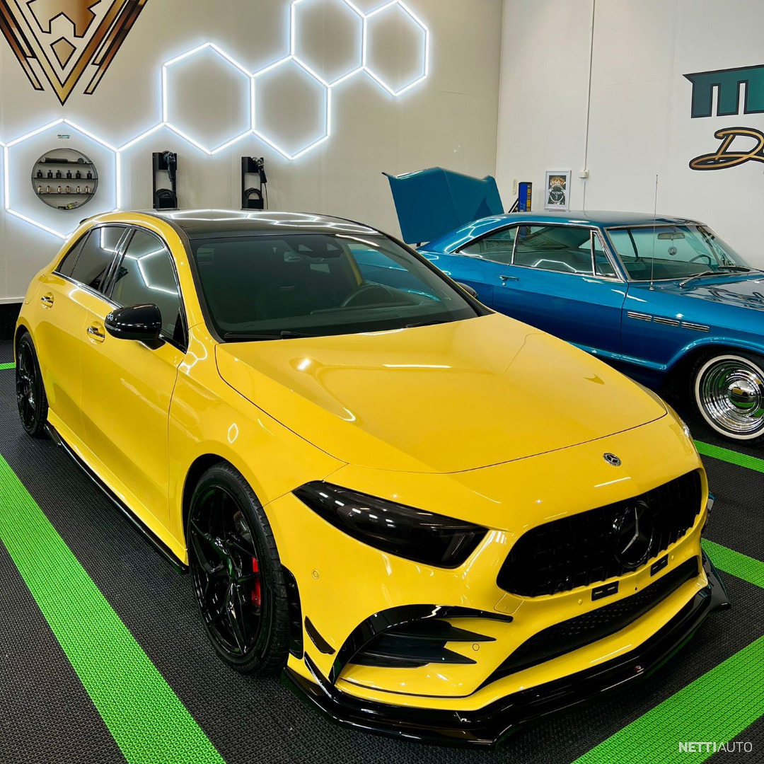 Mercedes-Benz A A250e / HUIPPUVARUSTEET / Extra full option / A45  