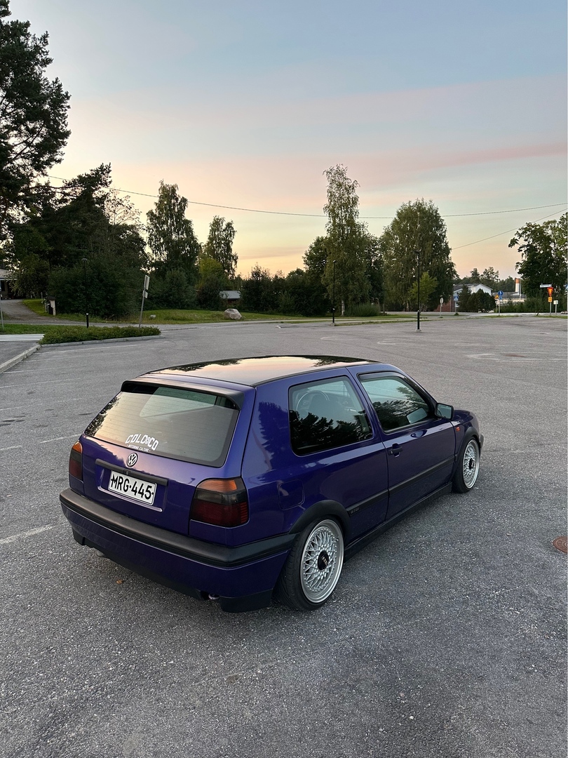 Volkswagen Golf GTD 1993, kuva 5/9