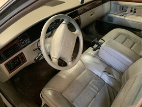 Cadillac De Ville