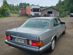 Mercedes-Benz 420