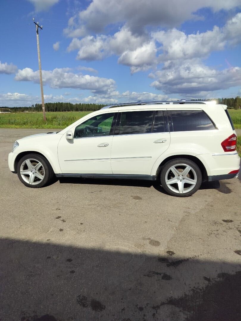 Mercedes-Benz GL