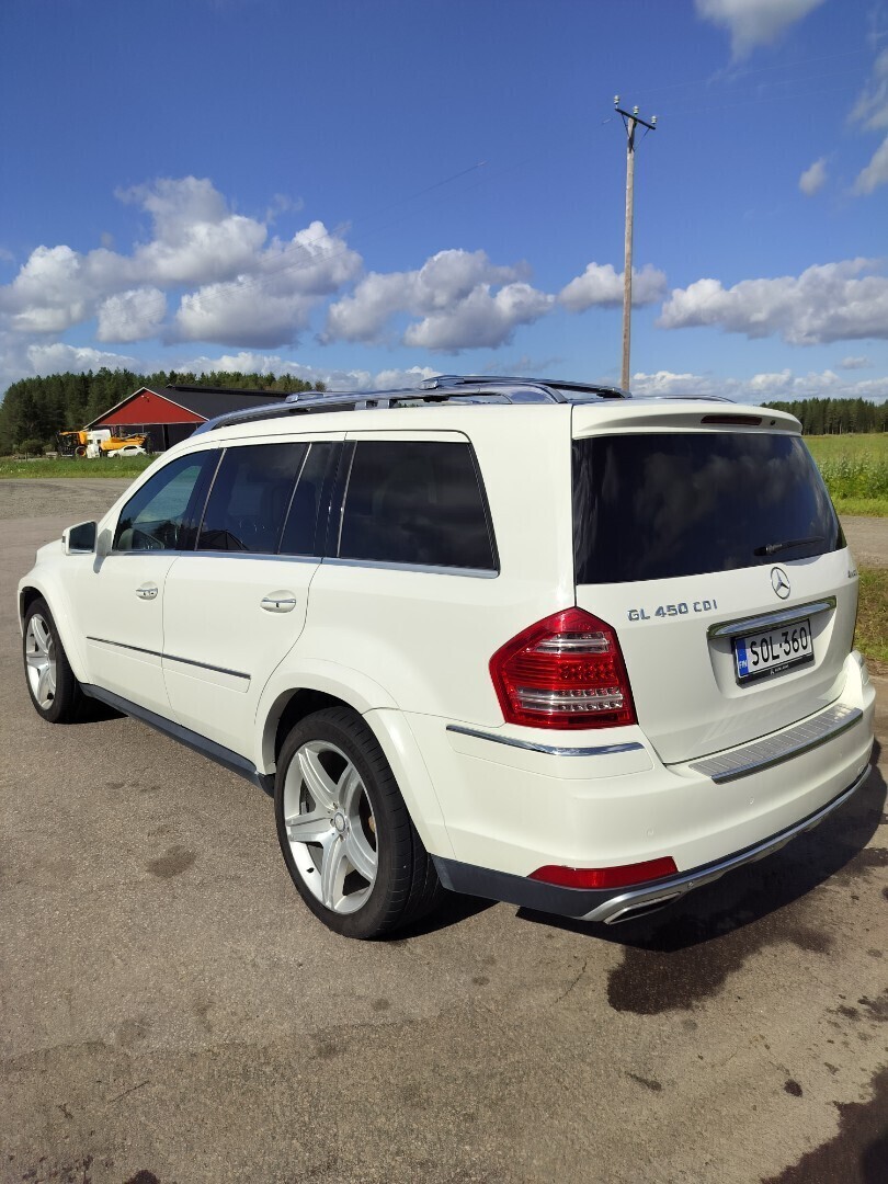Mercedes-Benz GL 450CDI 2010, photo 2/12
