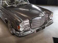 Mercedes-Benz 280