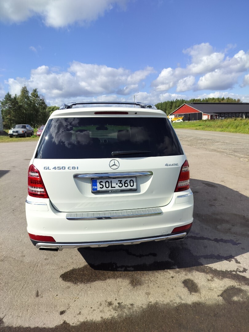 Mercedes-Benz GL 450CDI 2010, photo 6/12
