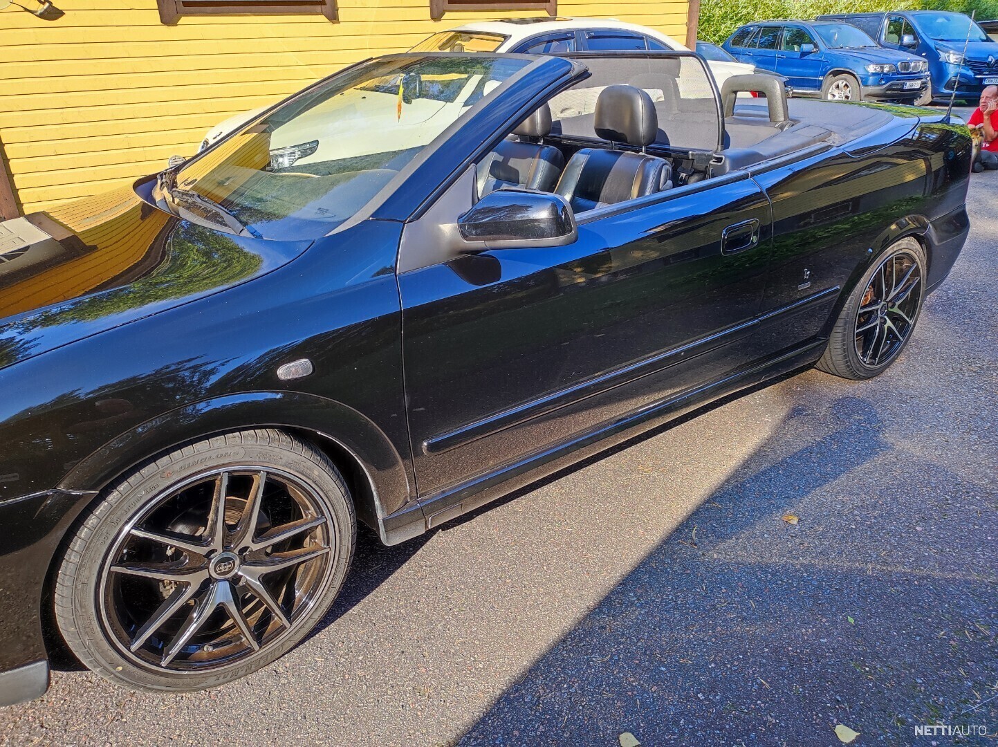 6 / 11