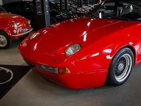 Porsche 928