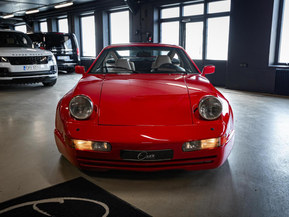 Porsche 928