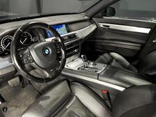 BMW 740