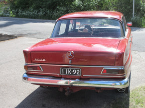 Mercedes-Benz 200