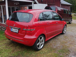 Mercedes-Benz B