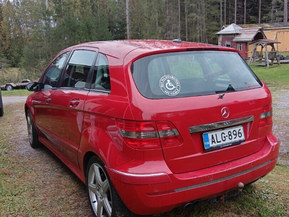 Mercedes-Benz B