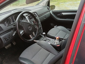 Mercedes-Benz B