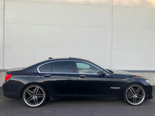 BMW 740