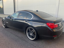 BMW 740
