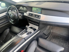BMW 740