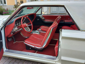 Ford Thunderbird