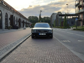 Audi A8
