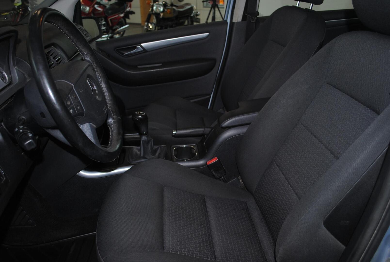 Mercedes-Benz B 180 BE Business Classic 2009, kuva 5/12