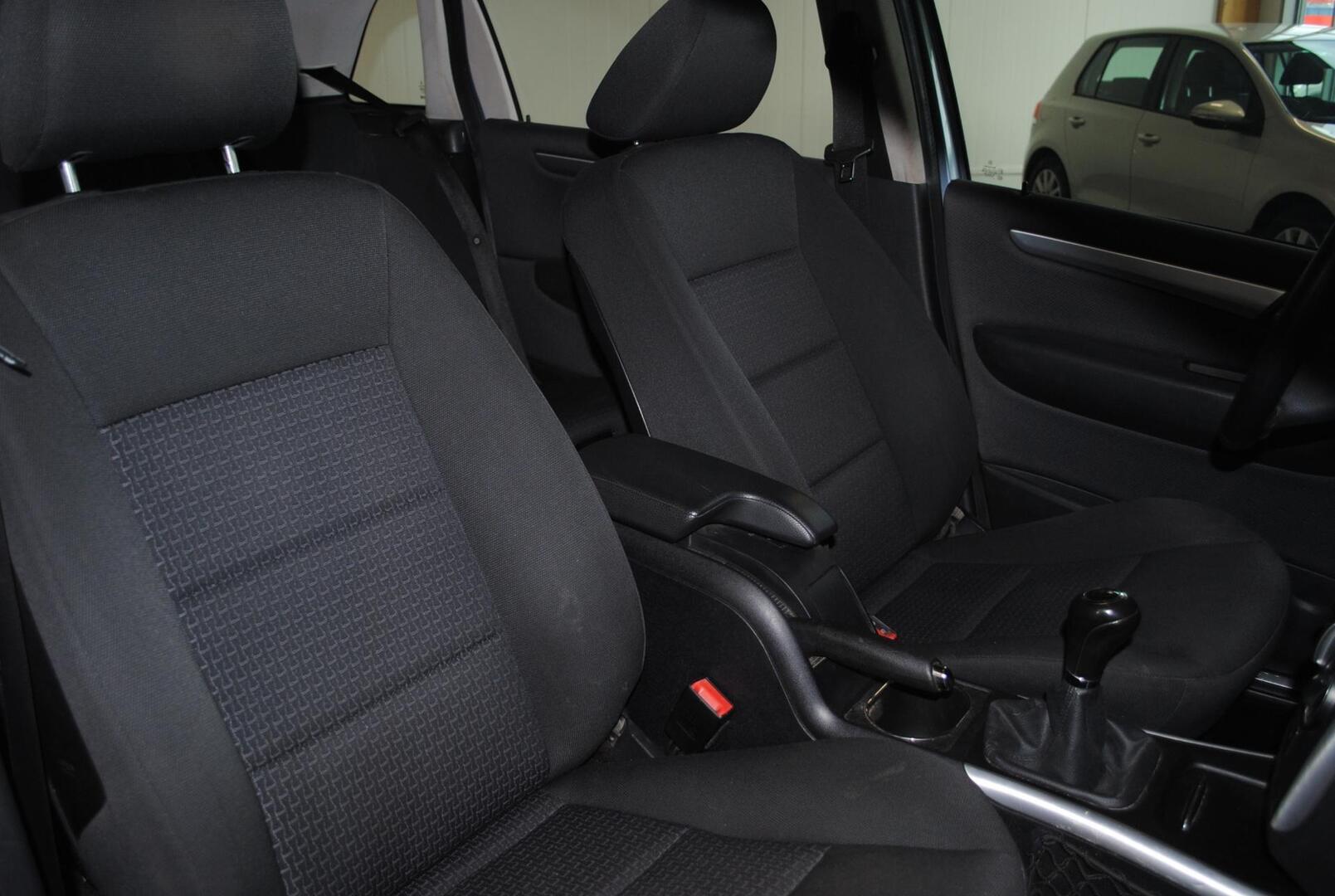 Mercedes-Benz B 180 BE Business Classic 2009, kuva 7/12