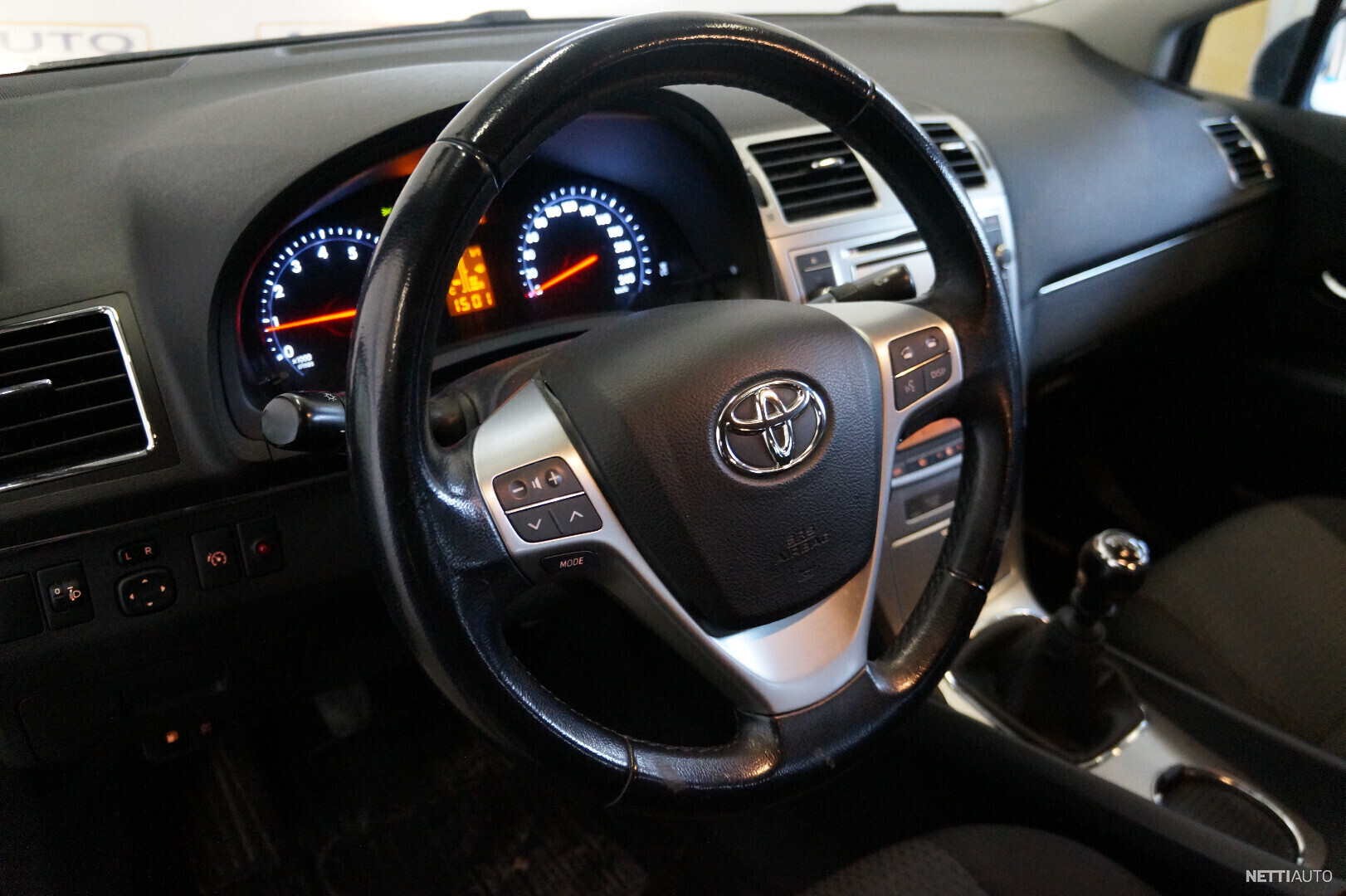 Toyota Avensis 1,8 Valvematic 4ov Active Porrasperä 2014 Vaihtoauto