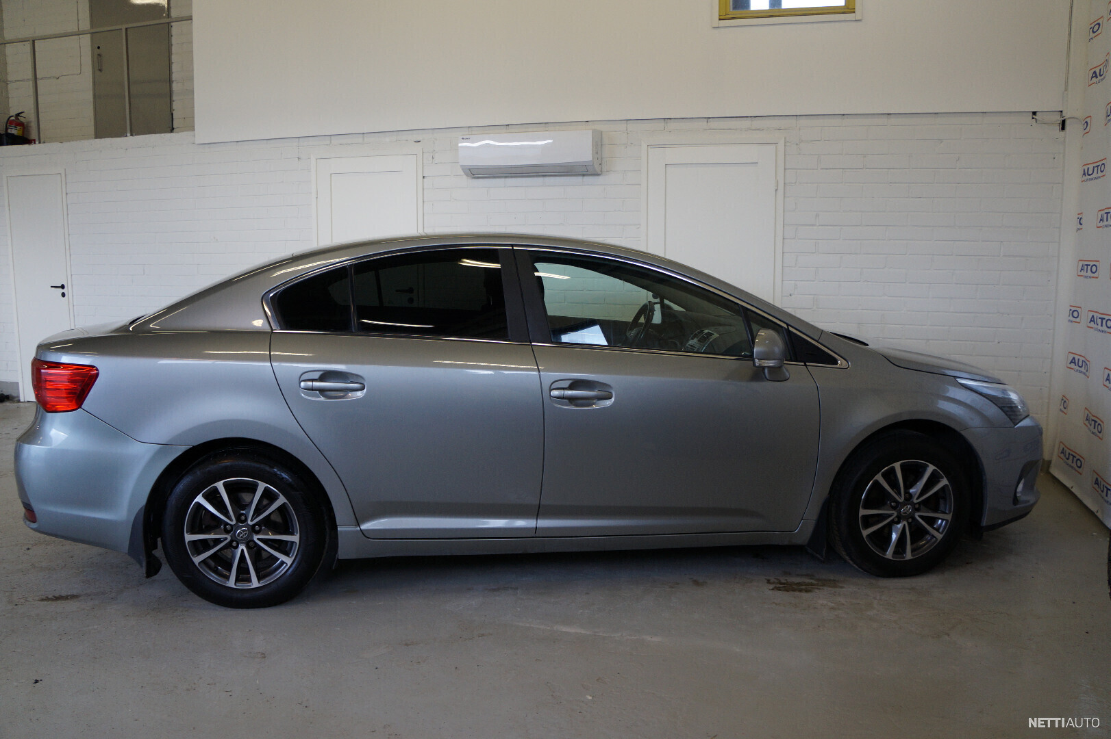 Toyota Avensis 1,8 Valvematic 4ov Active Porrasperä 2014 Vaihtoauto