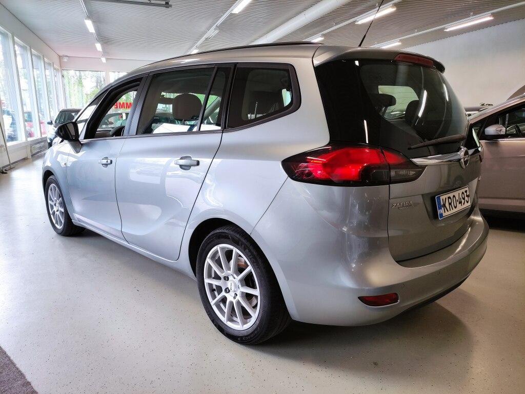Opel Zafira Tourer 2012, photo 2/11