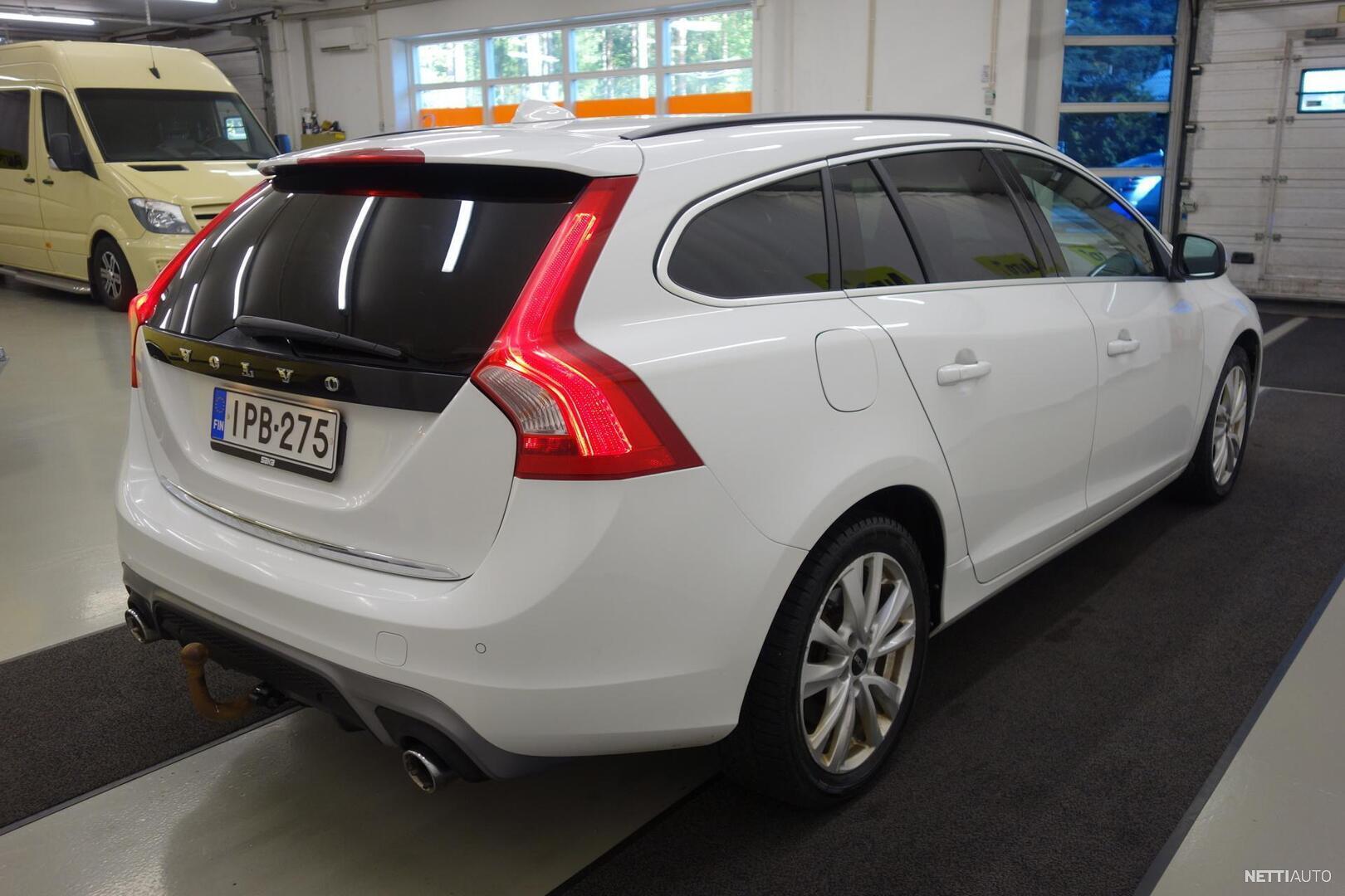 Volvo V D Awd Twin Engine Plug In Hybrid R Design Summum Akut