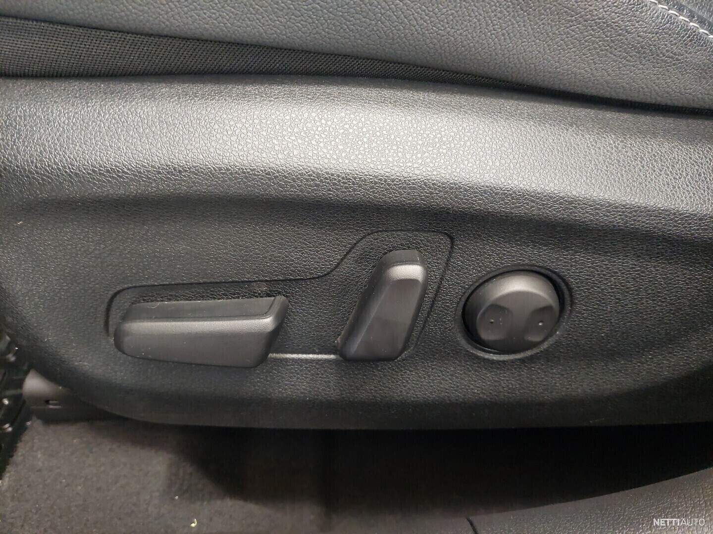 23 / 23