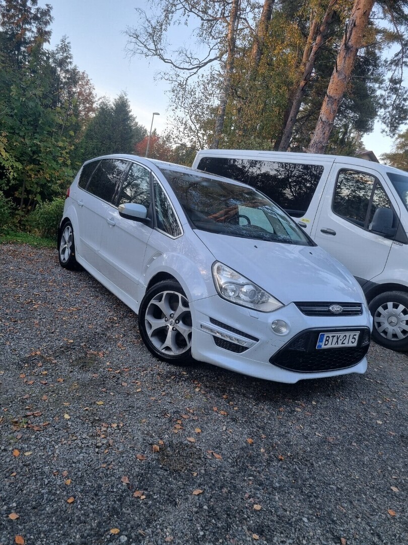 Ford S-MAX