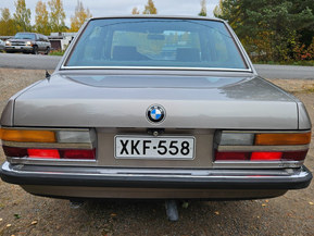 BMW 524