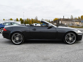 Jaguar XKR