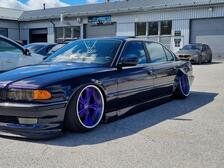 BMW 740